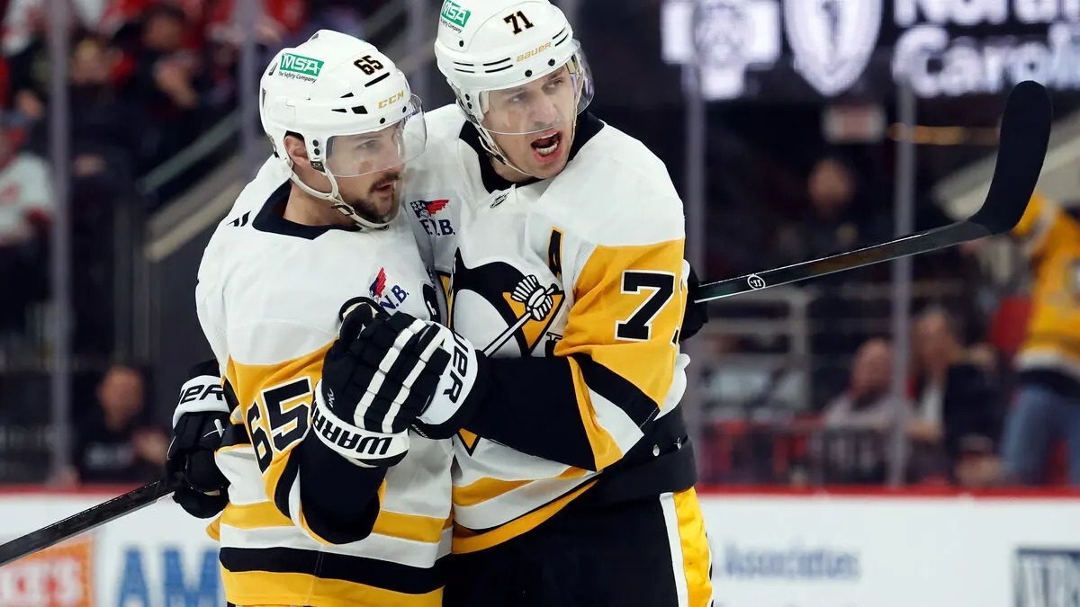 Erik Karlsson continues to rack up points for Pittsburgh after the Olympics