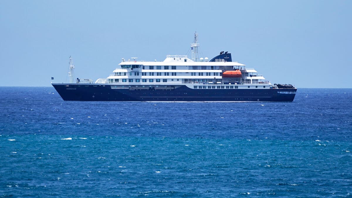 Spain turns around, lets virus-stricken cruise ship dock