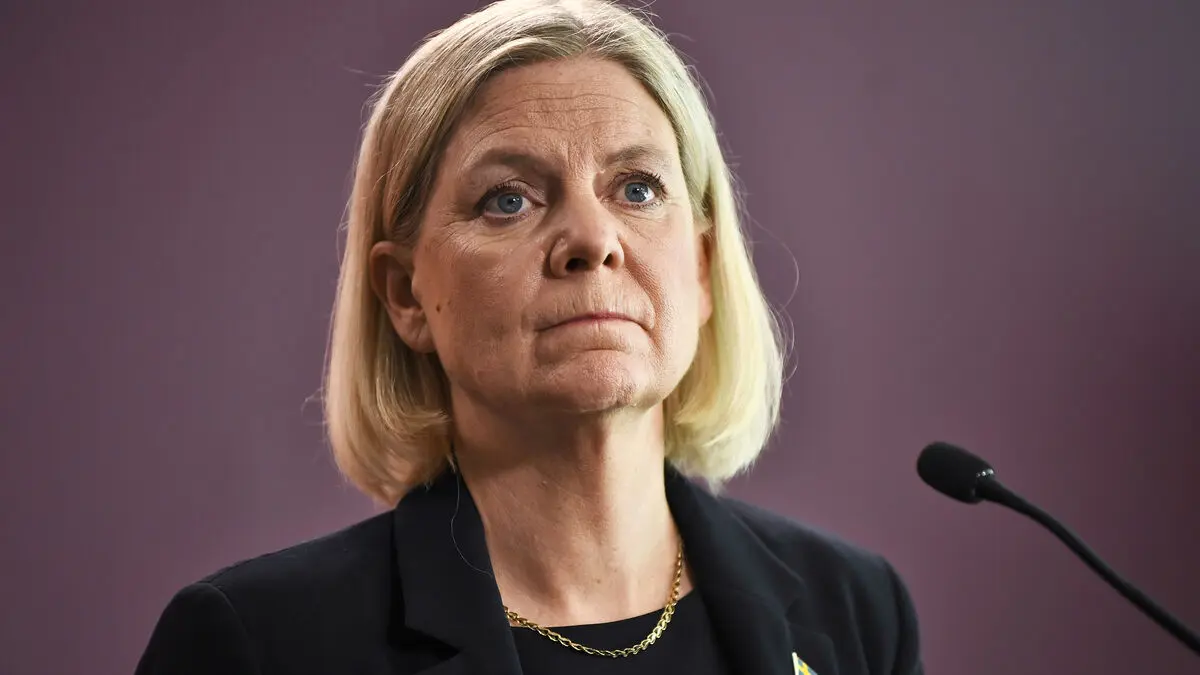 Social Democrats slump in new
