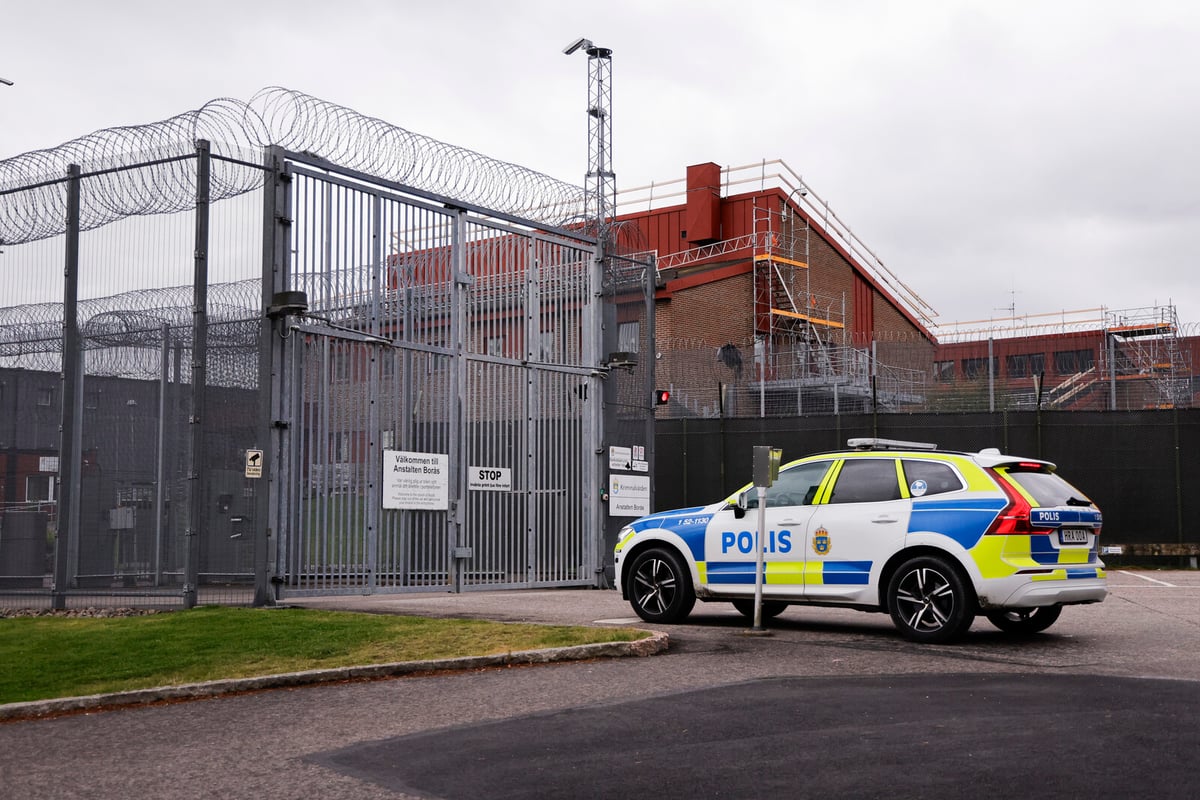 Gang Leader Among Two Escapees from Borås Detention Center
