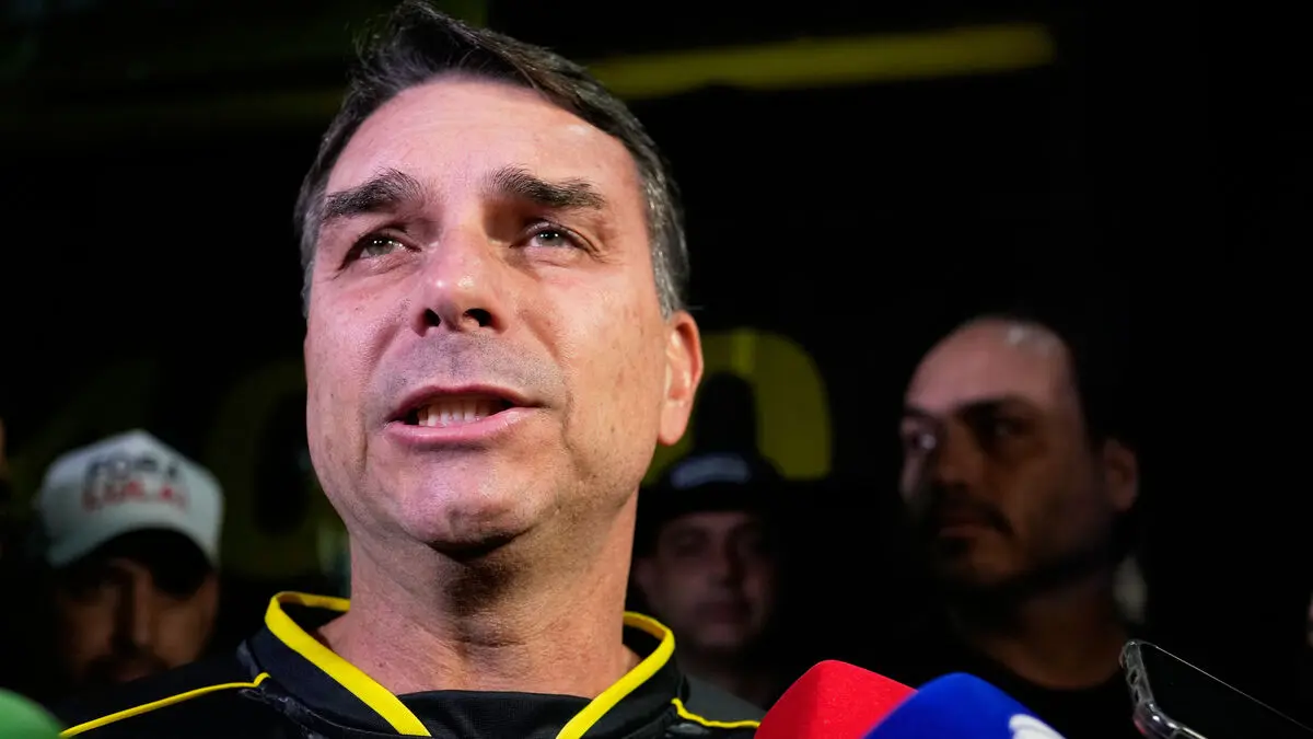 Flávio Bolsonaro takes over from his father