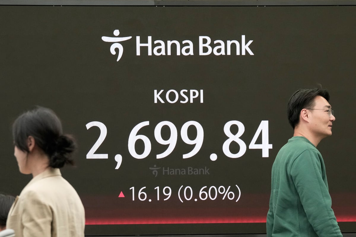 Asian Stocks Rise After US-China Tariff Agreement