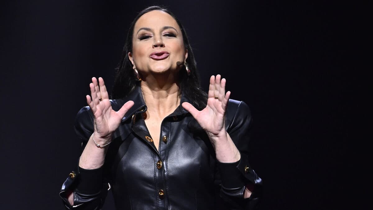 Petra Mede drops out of this year's QX gala due to back pain