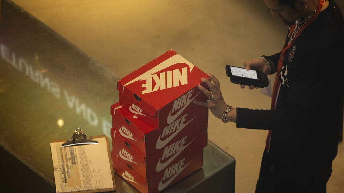 Nike Stock Surges on Wall Street Amid Market Gains