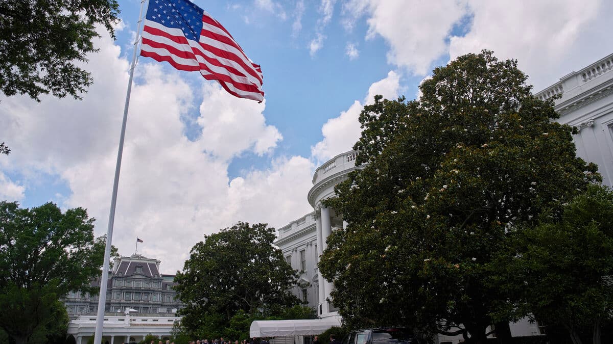 US trade deficit shrinks to lowest level since 2009