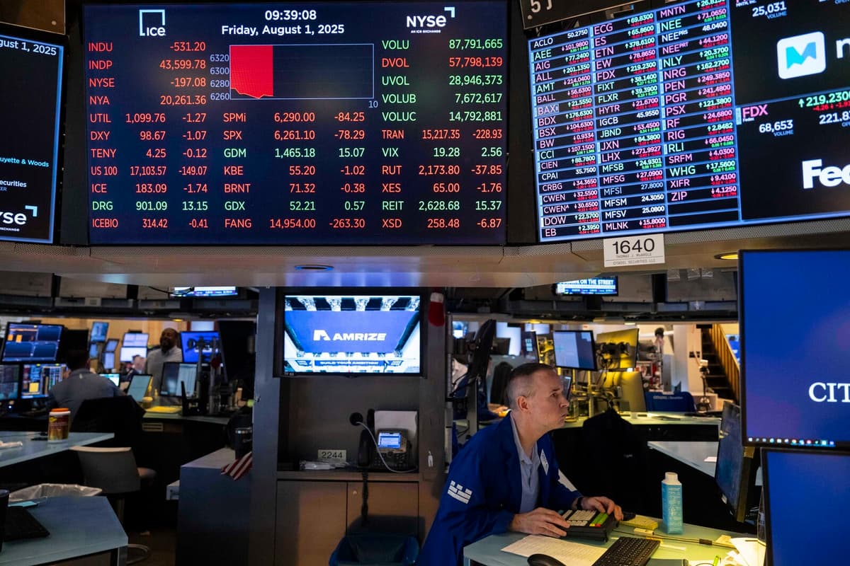 Tech Giants Boost Wall Street as Nasdaq and S&P 500 Surge