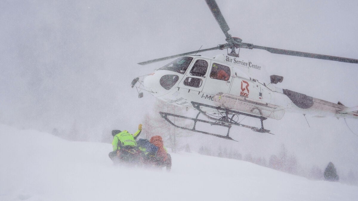 Two Finnish tourists dead in avalanche in Italy