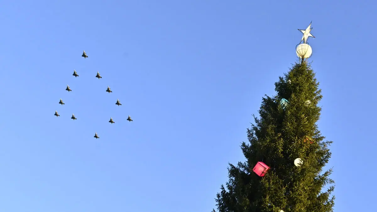 Then you can see the defense's Christmas tree flying