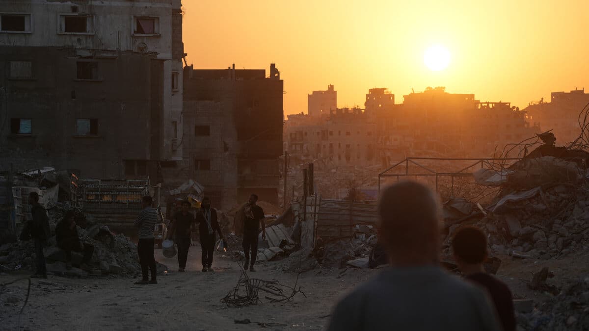 Palestinian Factions Discuss Gaza's Future in Cairo Talks