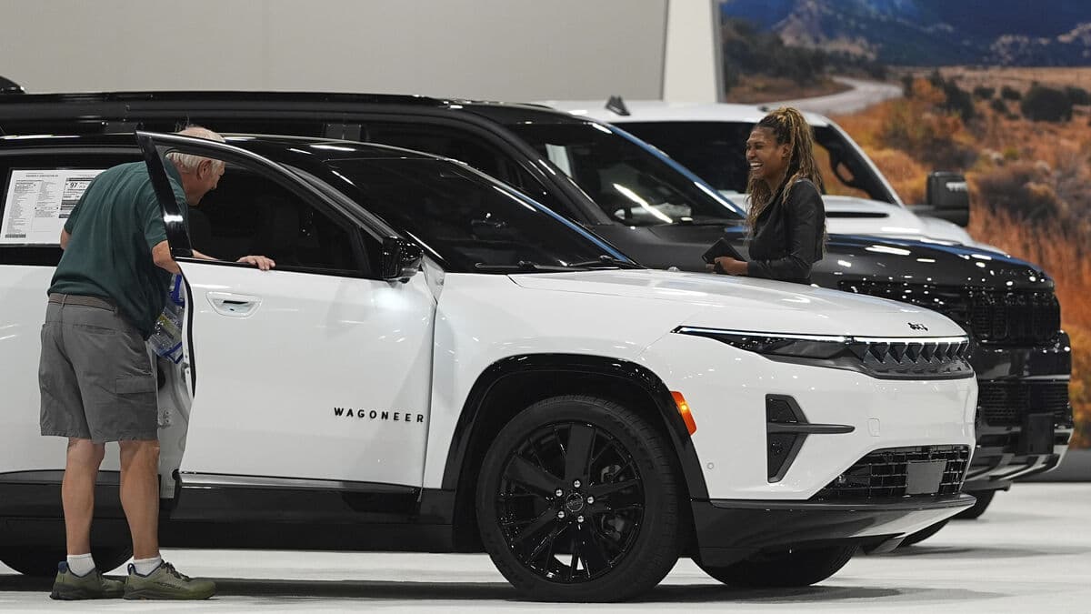 Stellantis reports first-ever full-year loss of 22.3 billion euros for 2025