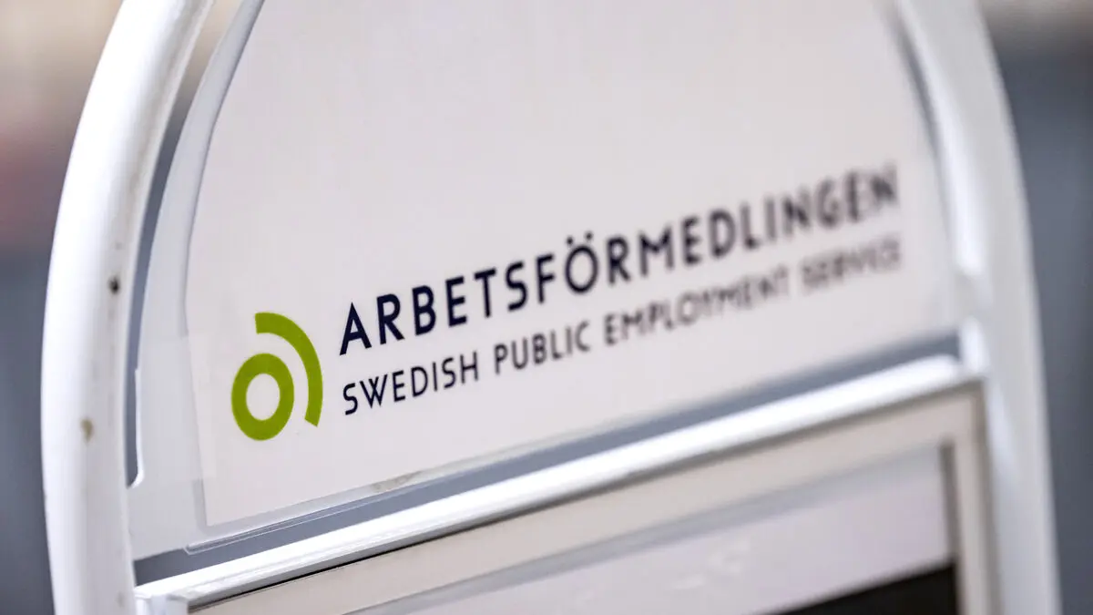 More foreign-born people are finding jobs as Sweden’s unemployment falls slowly
