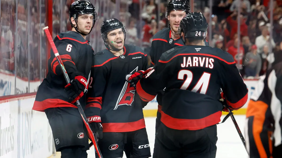 Carolina convincing in first quarterfinal game, beats Philadelphia 3-0