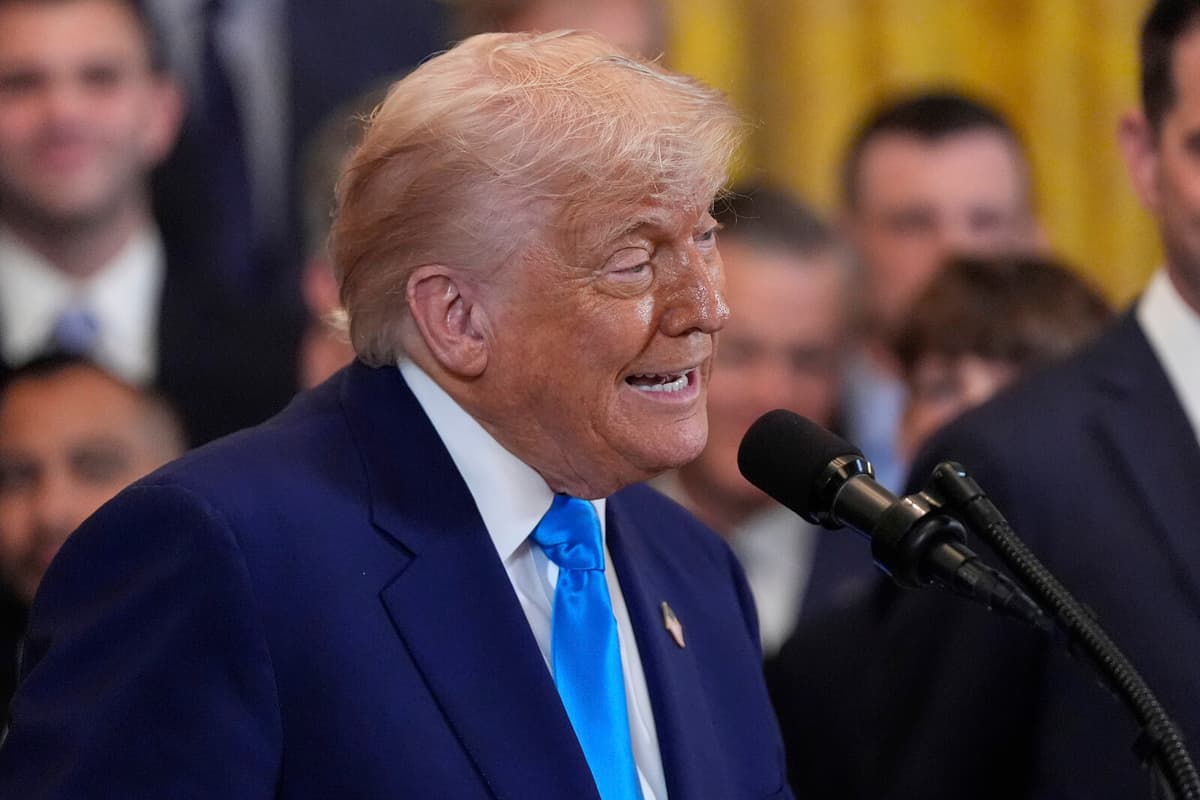 Trump Warns of Tariffs on Non-US Made Smartphones