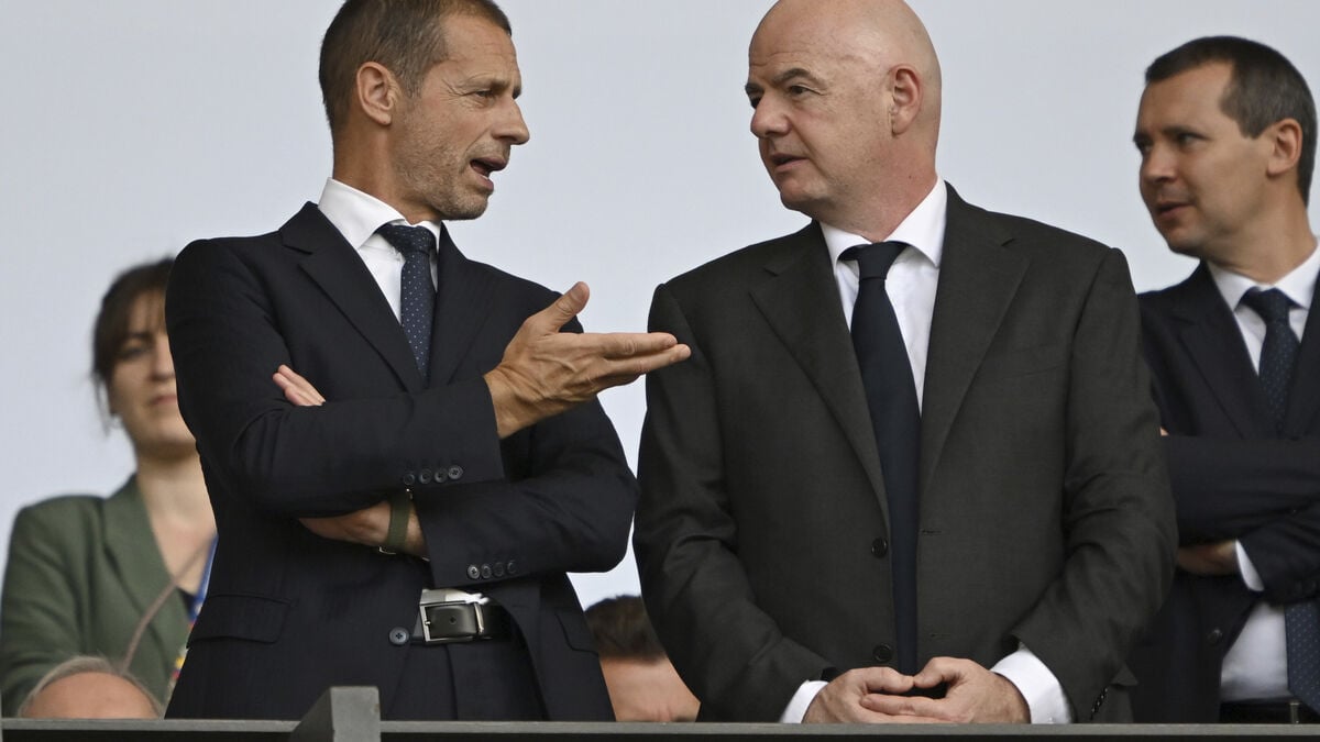 Sources: Infantino opponents plan FIFA boycott and rival tournaments if he refuses to resign
