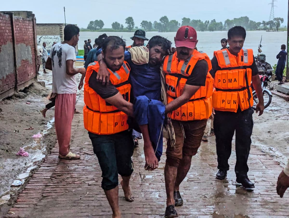 Over a Million Evacuated in Pakistan's Punjab Province Due to Floods