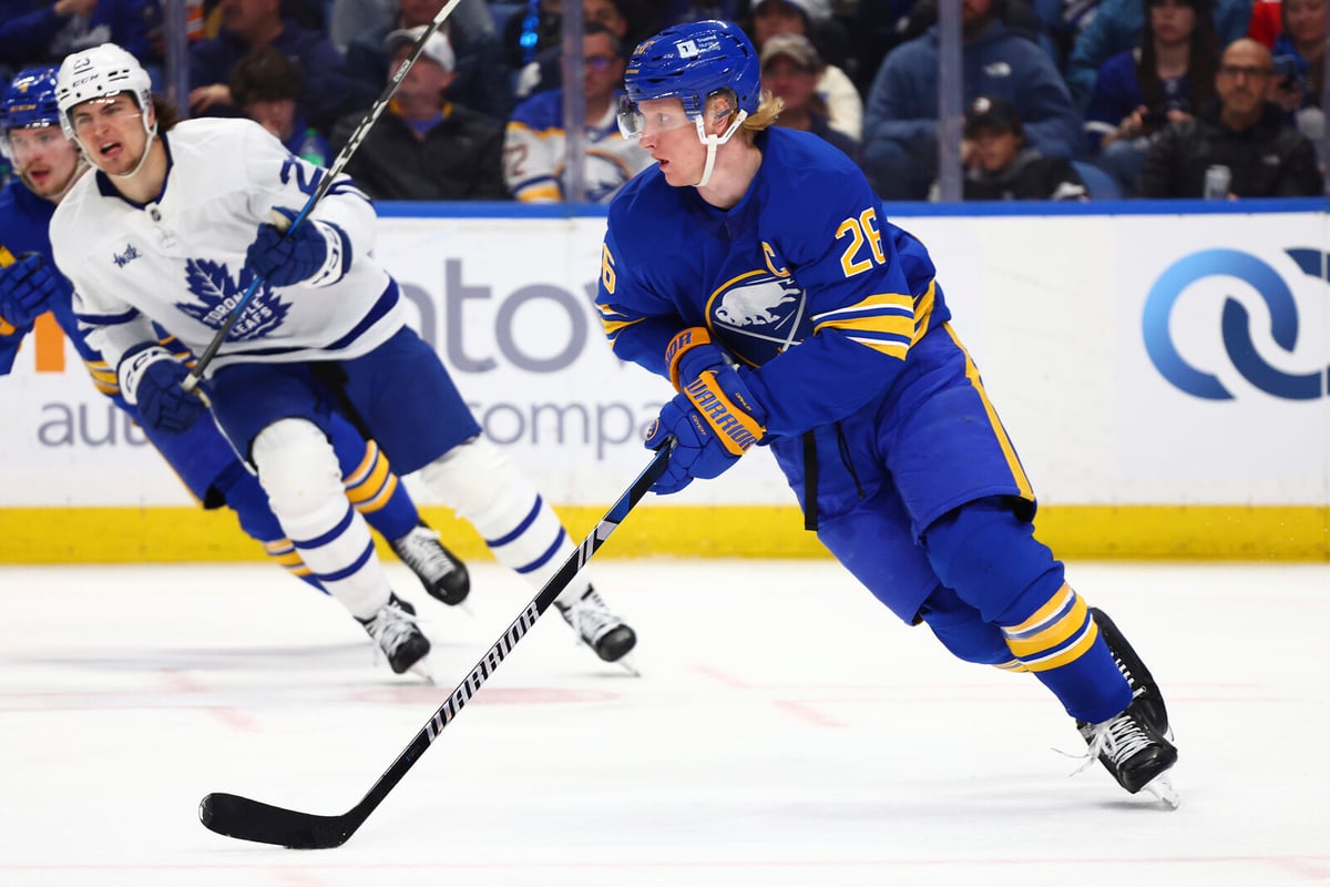 Auston Matthews Scores 400th Goal as Toronto Defeats Buffalo 4-0