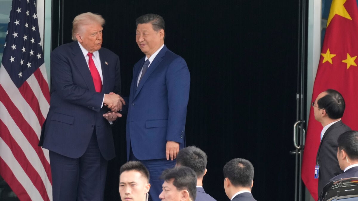China lifts export ban on critical metals
