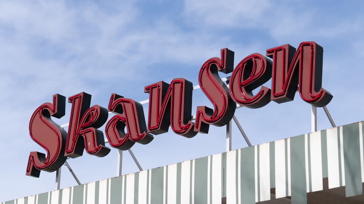 Skansen has to save money, reducing staff