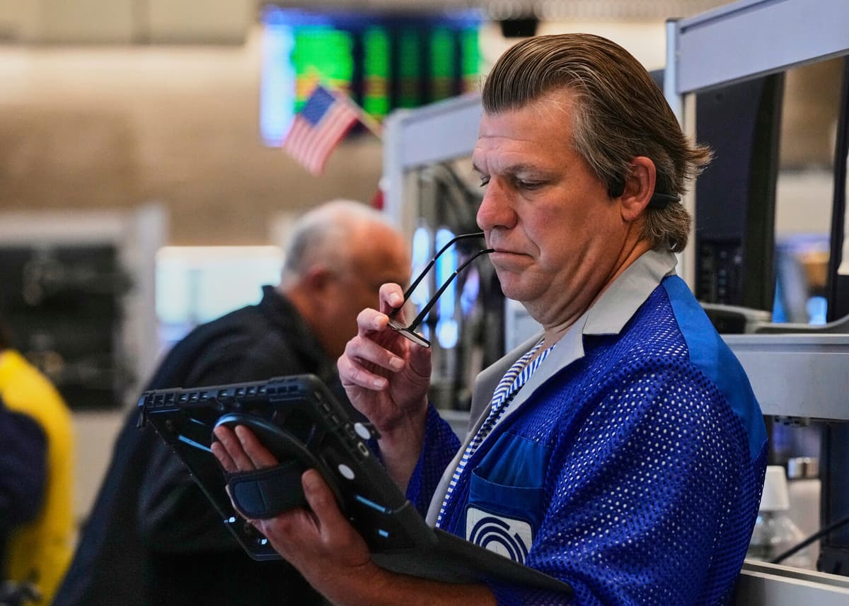 Wall Street Hits New Highs Amid Job Data Concerns