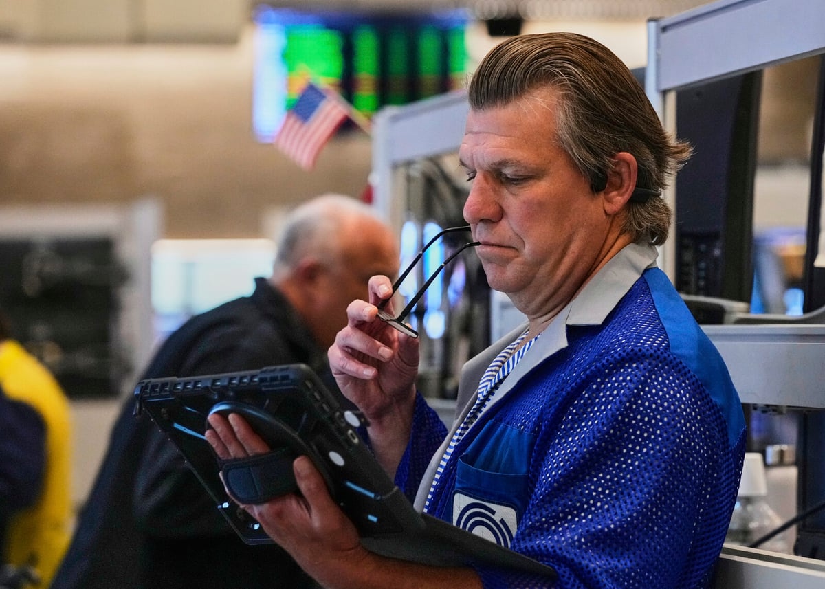 Wall Street Hits New Highs Amid Job Data Concerns