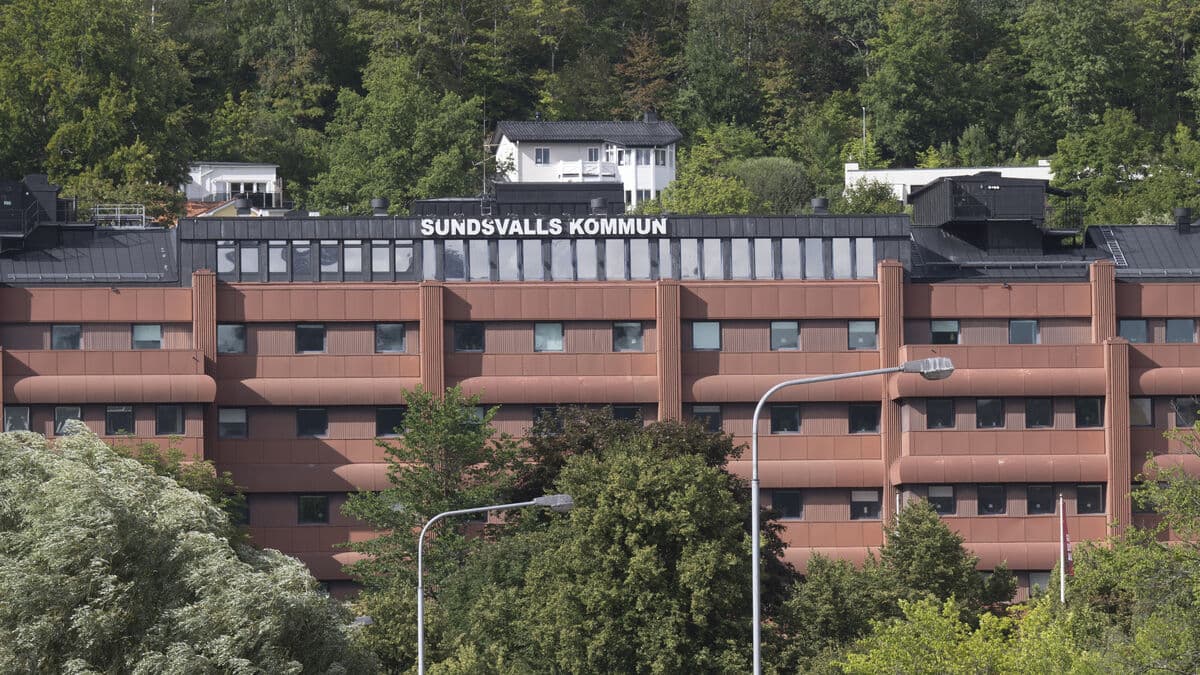 Raid on municipal building in Sundsvall - five arrested