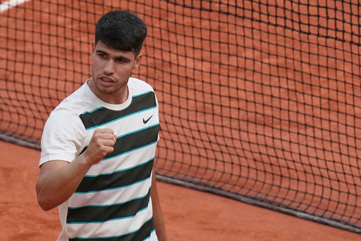 Carlos Alcaraz Advances to French Championships Quarterfinals