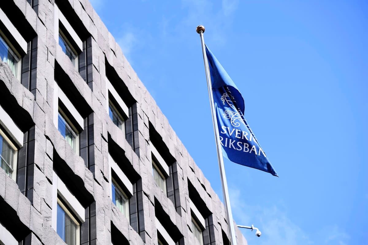 Swedish Central Bank Expected to Lower Interest Rate Wednesday