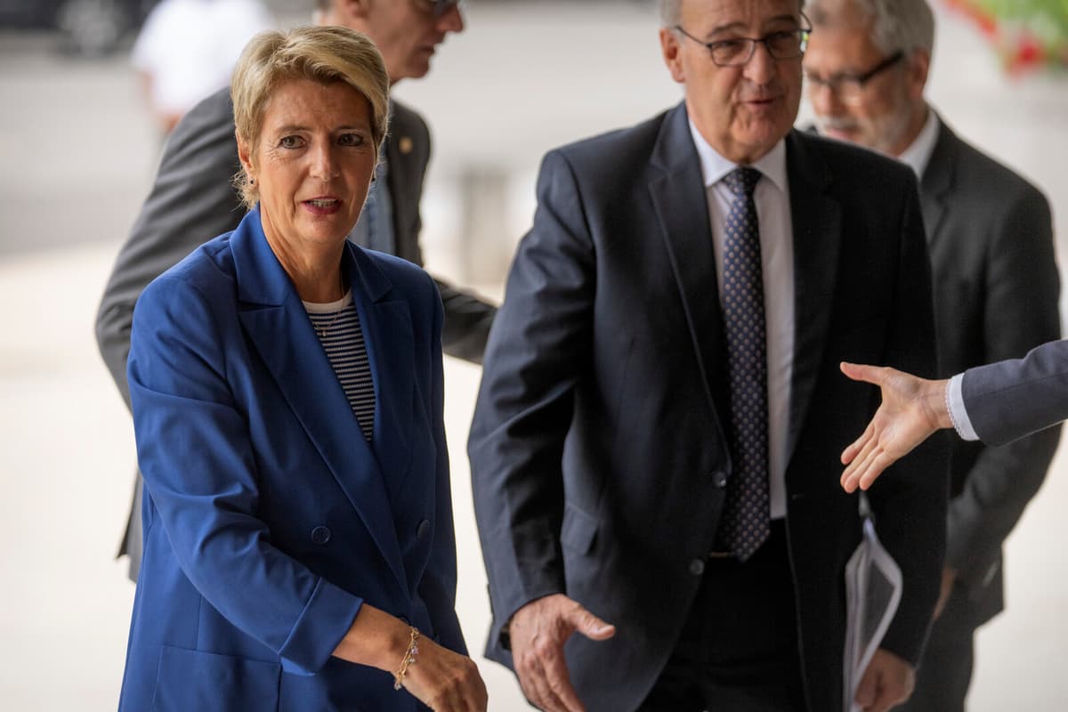 Switzerland Holds Crisis Meeting After US Tariffs Take Effect