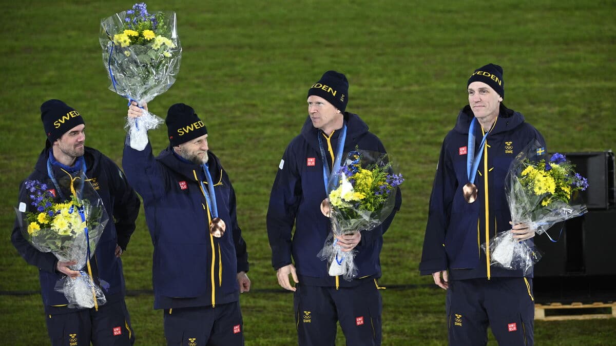 Swedish biathletes receive Vancouver Olympic bronze medals after 16 years