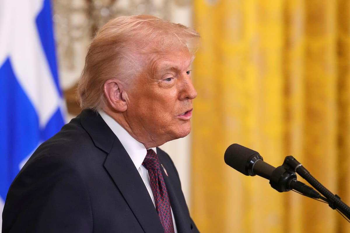 Trump Suggests Putin May Be Stalling on Ukraine Peace Talks