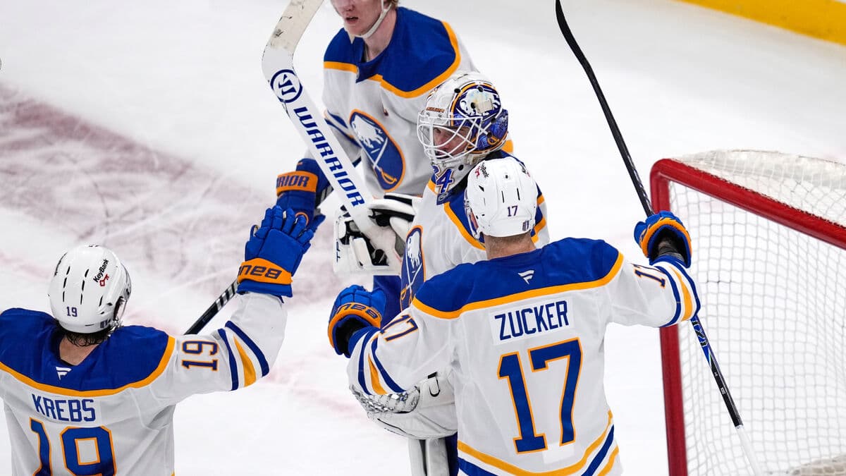 Buffalo Sabres advance to Stanley Cup quarterfinals