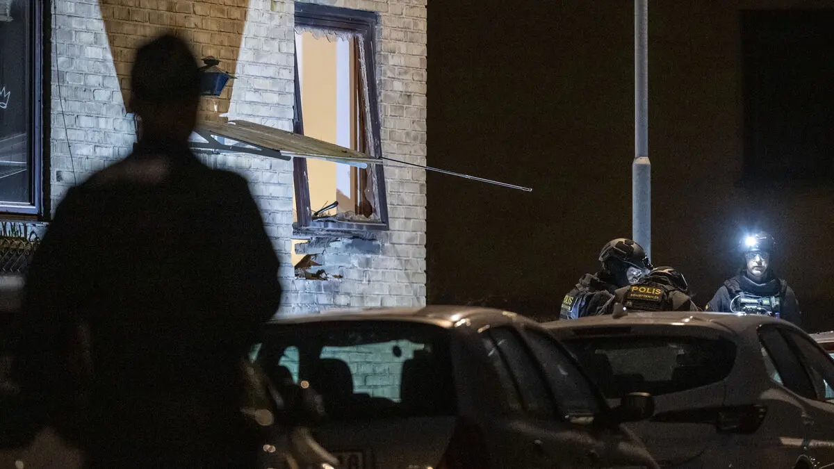 Explosion at apartment building in