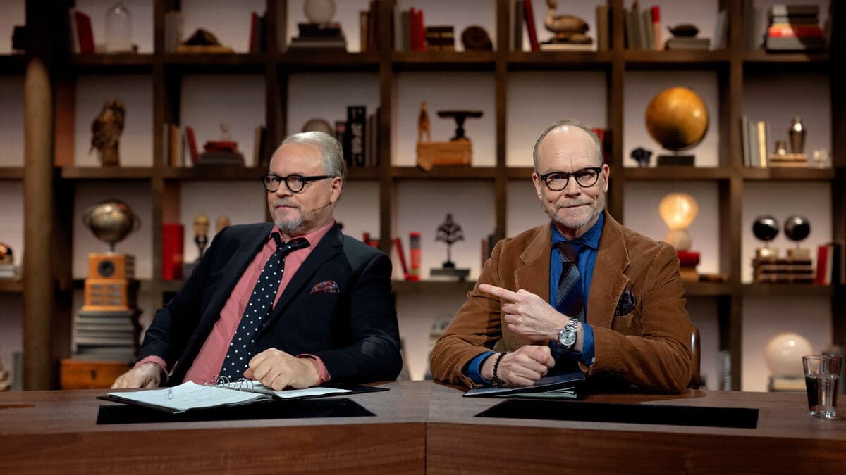 TV top: "On the track" number one