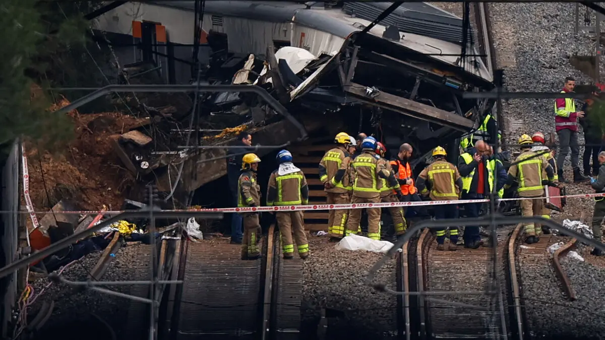 Spanish train drivers call for three-day strike after recent fatal train accidents