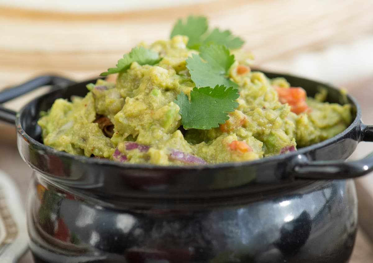 Botulism Outbreak in Italy: Four Dead After Eating Contaminated Food