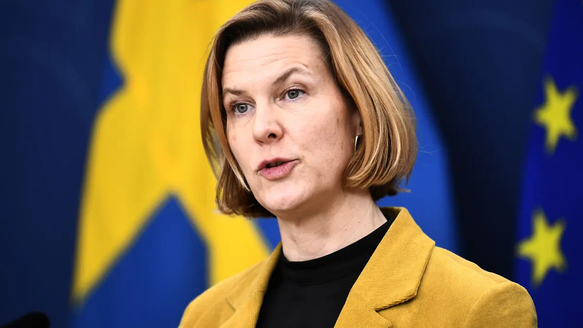 Liberals propose support for parents against the internet giants