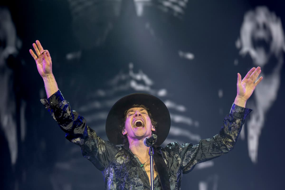 Håkan Hellström releases new music