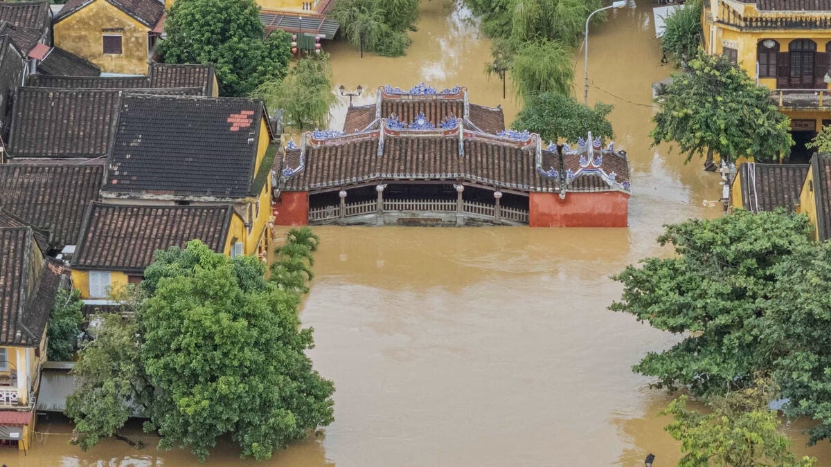 35 dead in floods in Vietnam