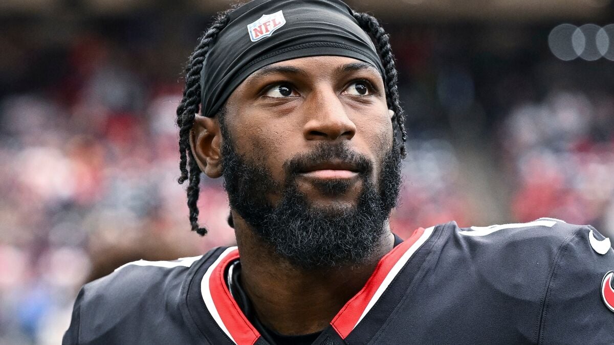 Boyd shot in Manhattan – critically injured