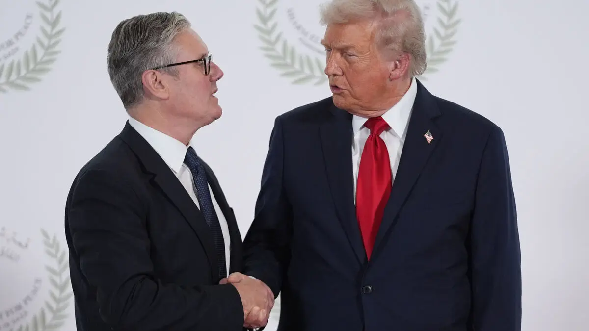 The crack is growing in