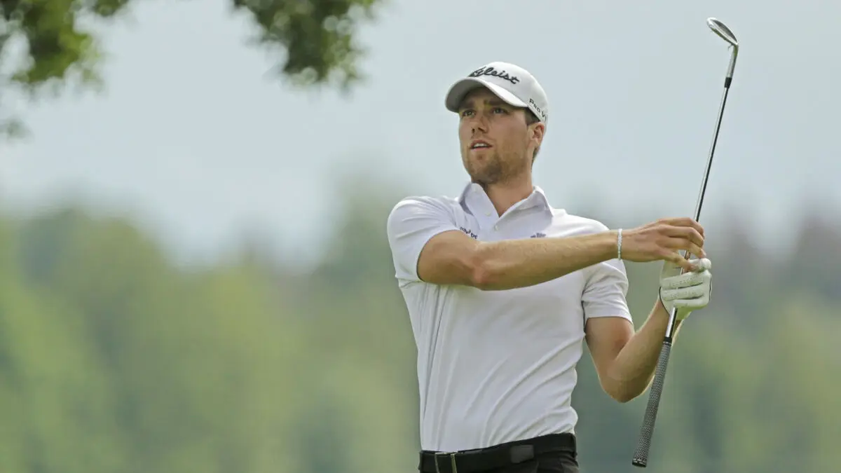 Swedish Golfer Mikael Lindberg Leads Ahead of Final Round in South Korea
