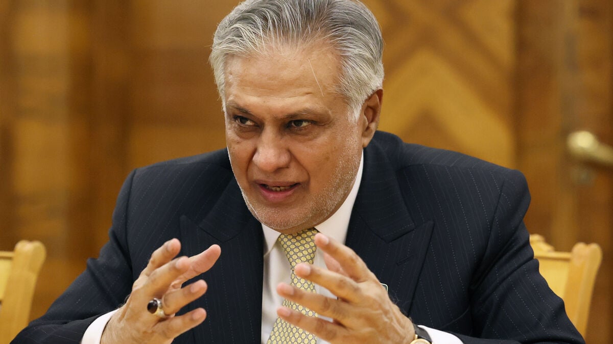 Pakistan and Afghanistan hold talks in China to end months-long conflict