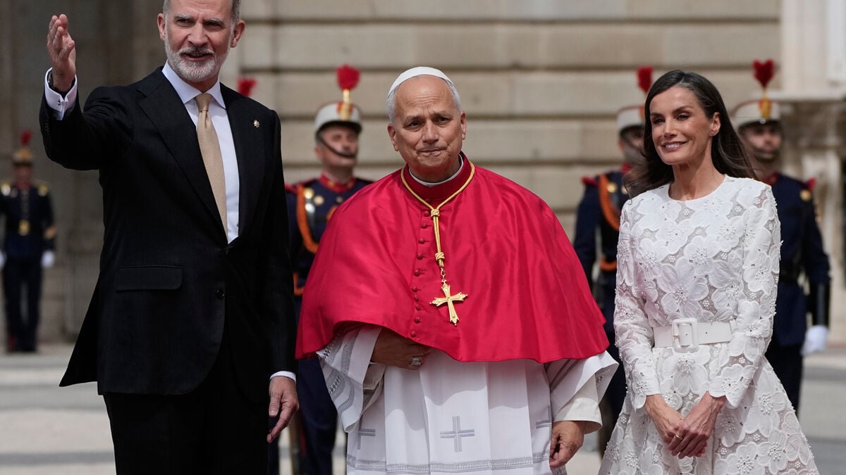 Pope: Abuse still an open wound