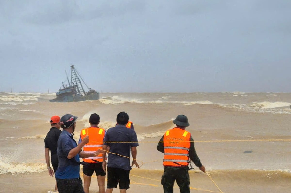 Typhoon Bualoi Prompts Massive Evacuation in Vietnam