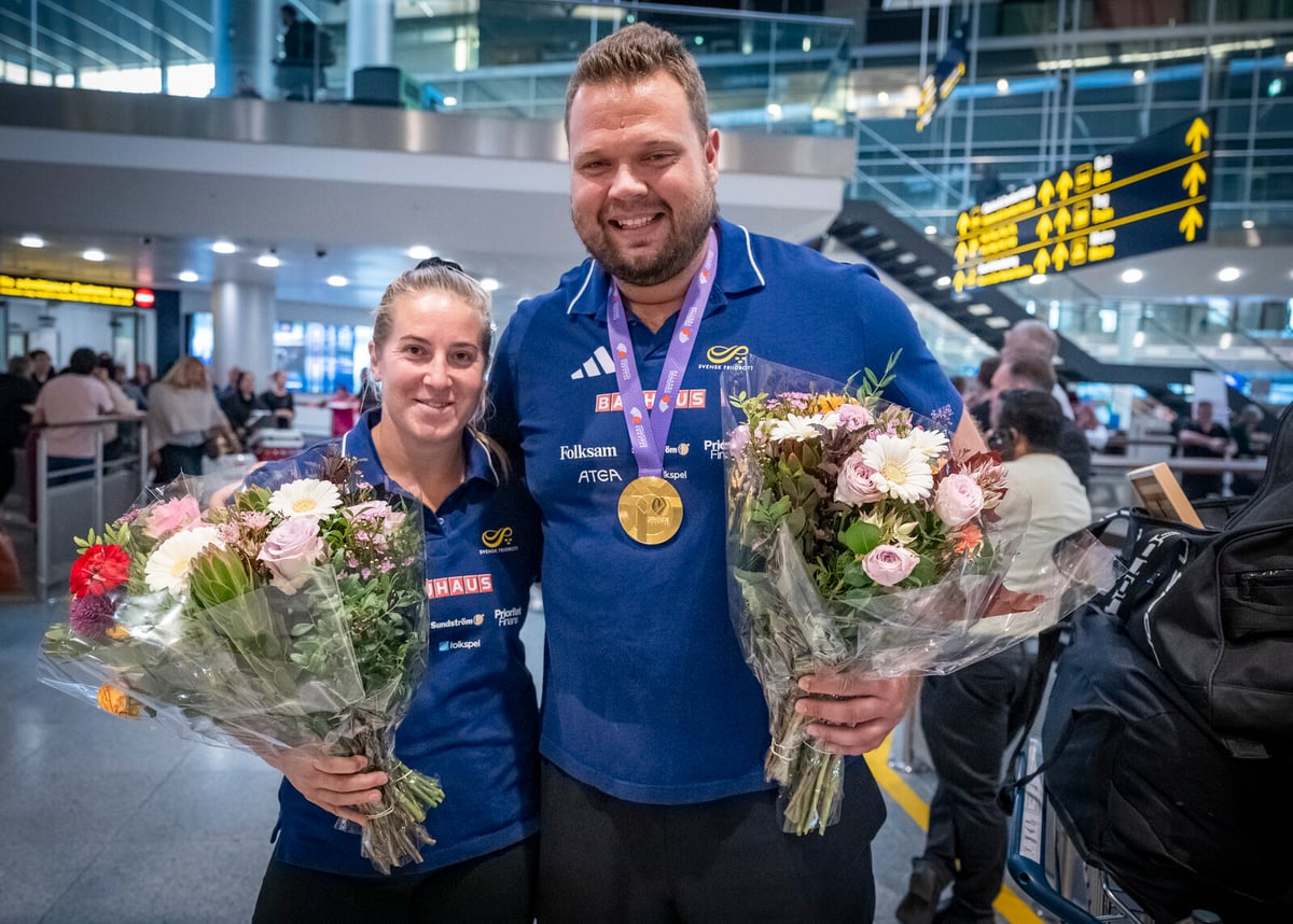 World Champion Daniel Ståhl Returns Home After Tokyo Victory