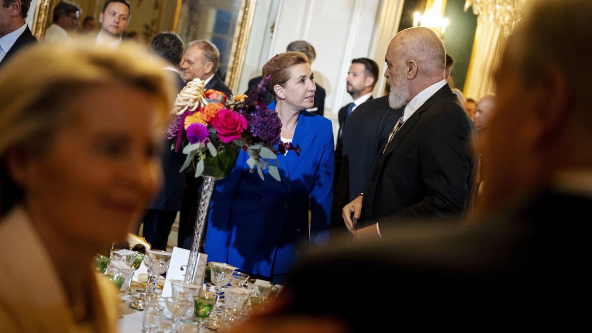 Ukraine as Europe's Security Guarantee for Peace