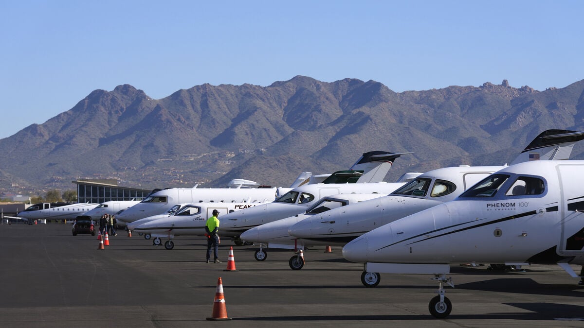 8,500 Private Flights Took Off From Sweden Last Year, Emitting 35,000 Tonnes of CO2, Oxfam Says