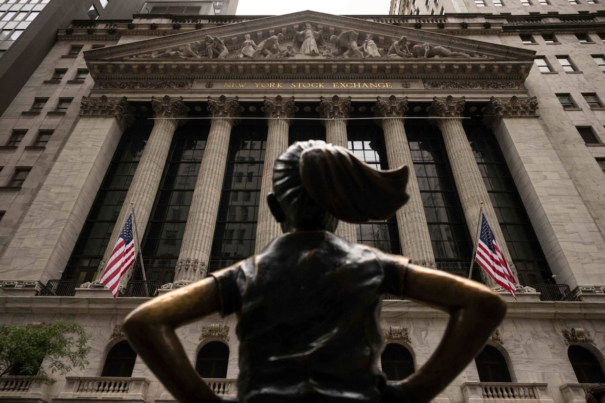Wall Street Ends Week Higher Amid Inflation Data