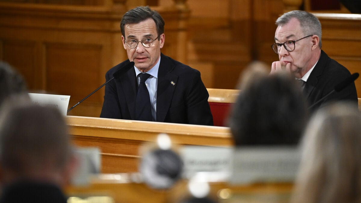 Kristersson: Government Offices were late with Landerholm documents