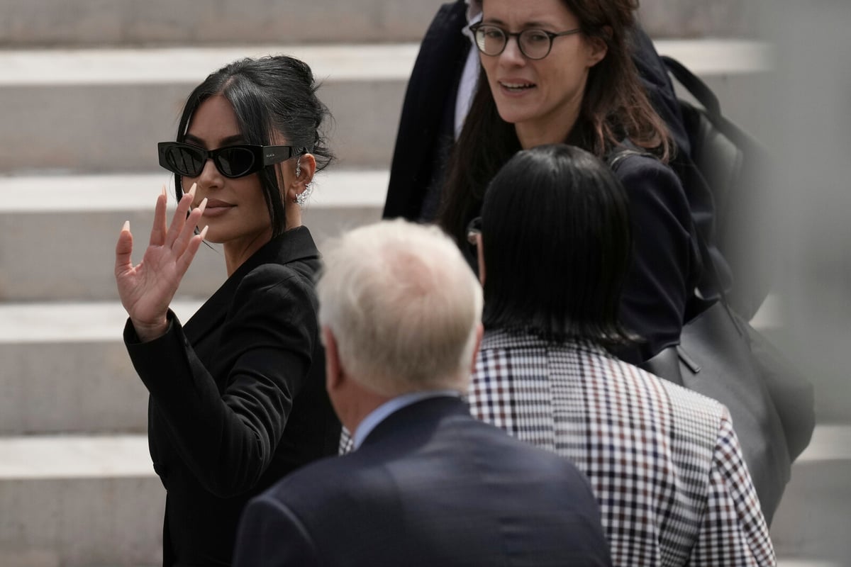Kim Kardashian Robbery: Paris Court Sentences Eight to Prison